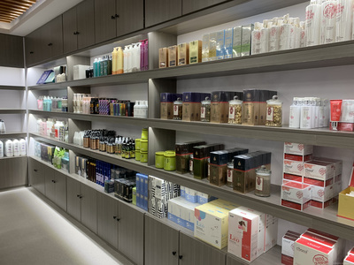 走进盐城市盐南高新区泉之源美材日用品经营部 打造便捷生活，服务社区日常